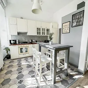 dob-duplex-apartment.inbudapesthotels.com/
